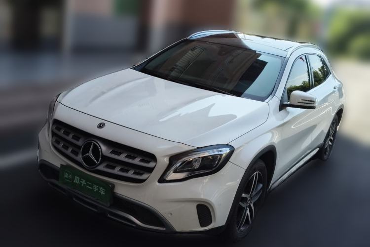Used Mercedes-Benz GLA 2017 GLA 200 Fashion Model Guazi used car, China used car export, Used car for sale, Used cars, Cheapest cars for sale