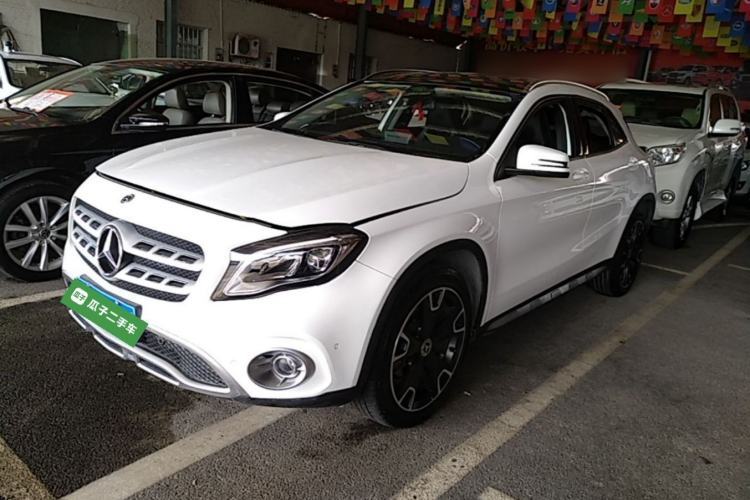 Used Mercedes-Benz GLA 2017 GLA 220 4MATIC Fashion Model Guazi used car, China used car export, Used car for sale, Used cars, Cheapest cars for sale