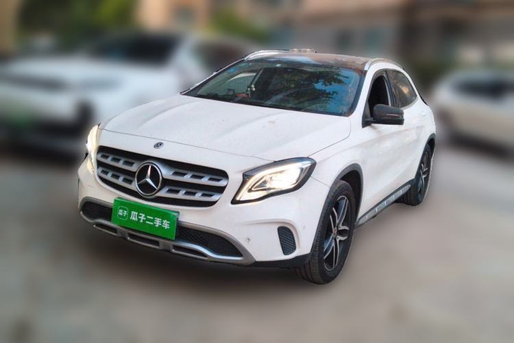 Used Mercedes-Benz GLA 2017 GLA 200 Fashion Model Guazi used car, China used car export, Used car for sale, Used cars, Cheapest cars for sale