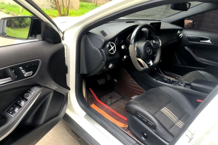 Used Mercedes-Benz GLA 2017 GLA 200 Fashion Model Driver Seat