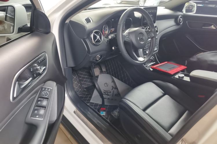 Used Mercedes-Benz GLA 2017 GLA 200 Fashion Model Driver Seat