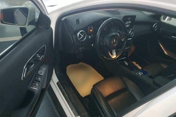 Used Mercedes-Benz GLA 2017 GLA 220 4MATIC Fashion Model Driver Seat