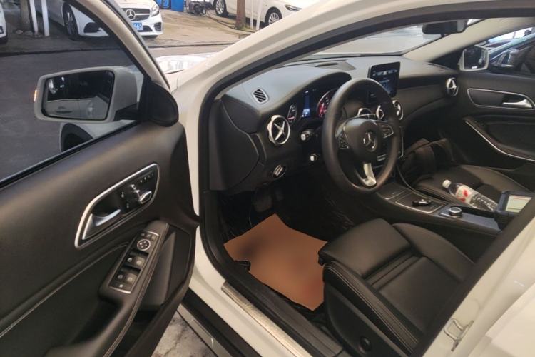Used Mercedes-Benz GLA 2017 GLA 200 Fashion Model Driver Seat