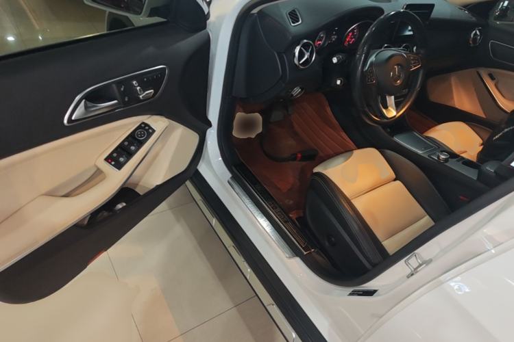Used Mercedes-Benz GLA 2017 GLA 220 4MATIC Fashion Model Driver Seat