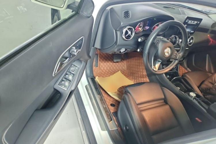 Used Mercedes-Benz GLA 2017 GLA 200 Sport Edition Driver Seat