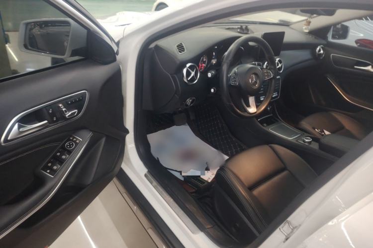 Used Mercedes-Benz GLA 2017 GLA 200 Fashion Model Driver Seat