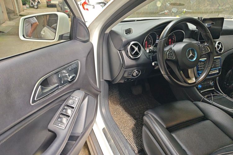 Used Mercedes-Benz GLA 2017 GLA 200 Fashion Model Driver Seat