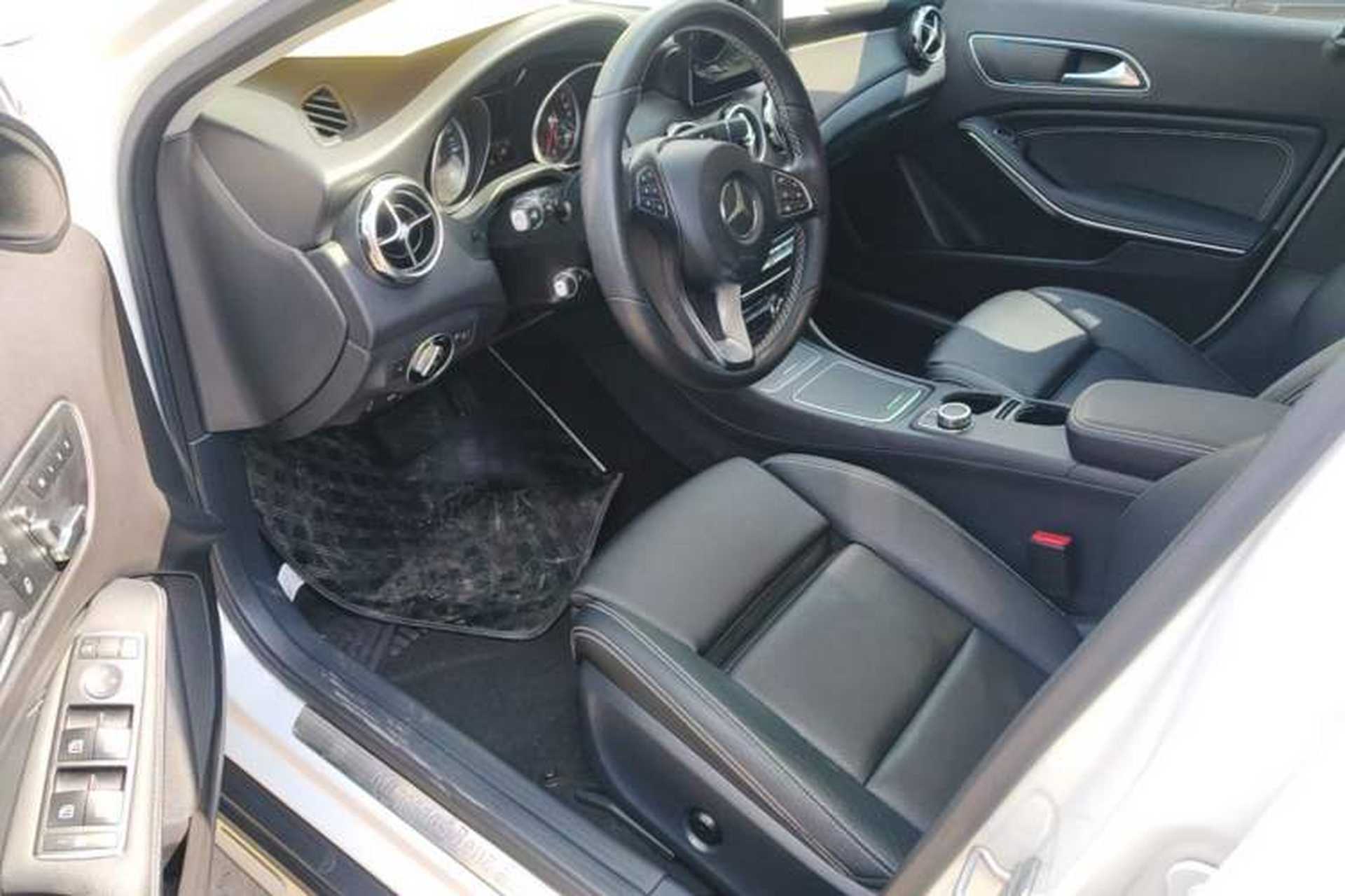 Used Mercedes-Benz GLA 2017 GLA 200 Sport Edition Driver Seat