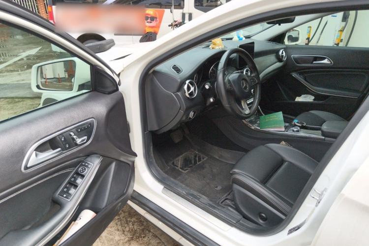 Used Mercedes-Benz GLA 2017 GLA 200 Fashion Model Driver Seat