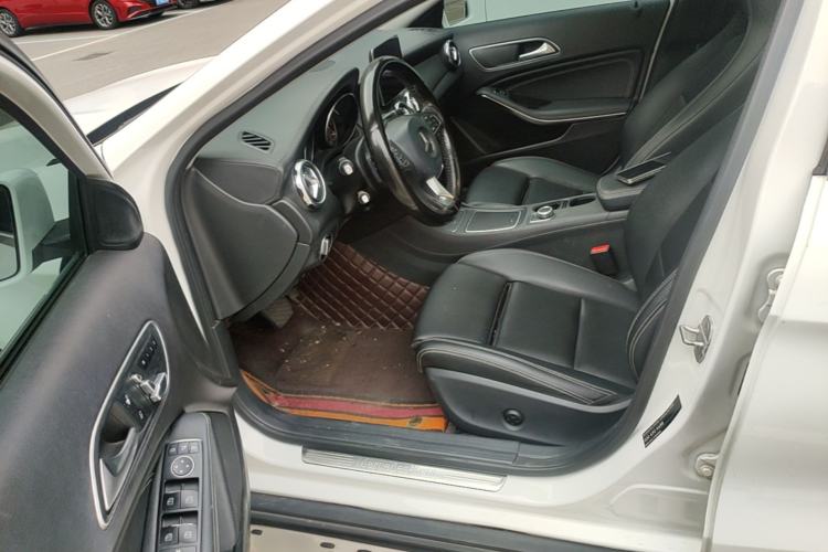 Used Mercedes-Benz GLA 2017 GLA 200 Fashion Model Driver Seat
