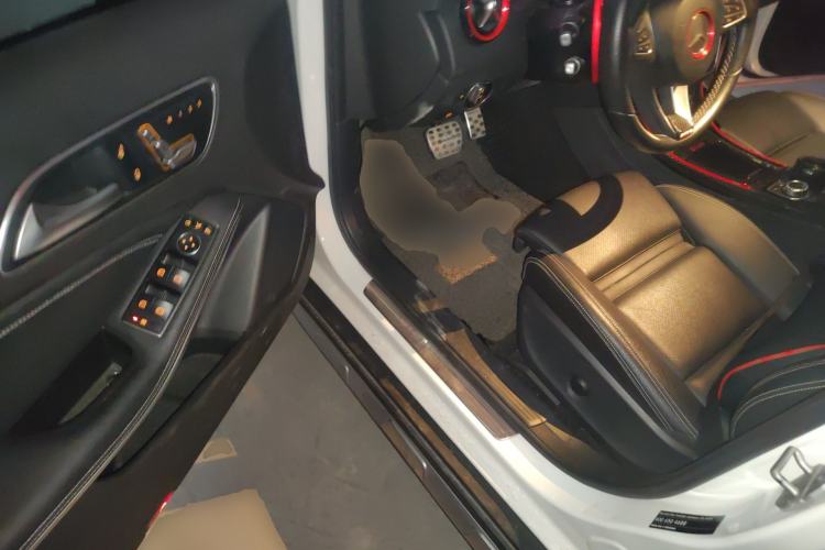 Used Mercedes-Benz GLA 2017 GLA 200 Fashion Model Driver Seat