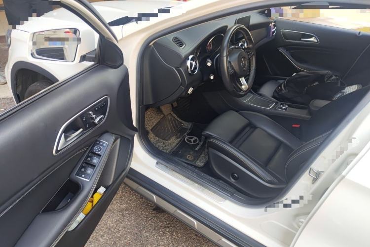 Used Mercedes-Benz GLA 2017 GLA 200 Fashion Model Driver Seat