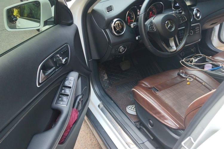 Used Mercedes-Benz GLA 2017 GLA 220 4MATIC Fashion Model Driver Seat