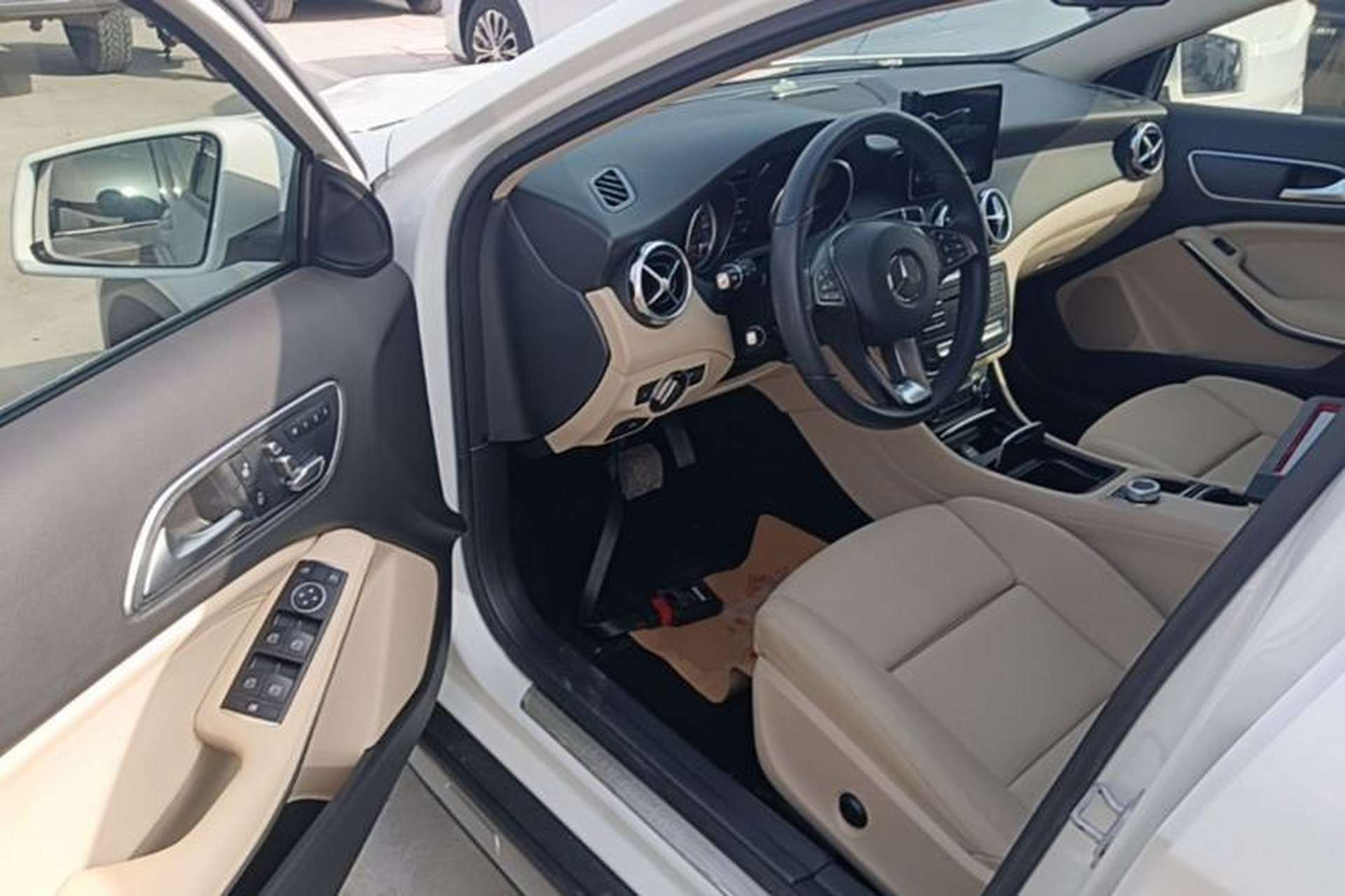 Used Mercedes-Benz GLA 2017 GLA 200 Sport Edition Driver Seat