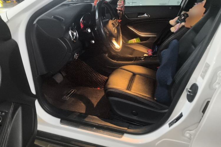 Used Mercedes-Benz GLA 2017 GLA 200 Fashion Model Driver Seat