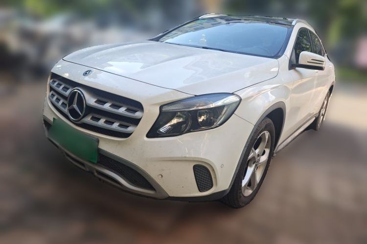 Used Mercedes-Benz GLA 2017 GLA 200 Sport Edition Guazi used car, China used car export, Used car for sale, Used cars, Cheapest cars for sale