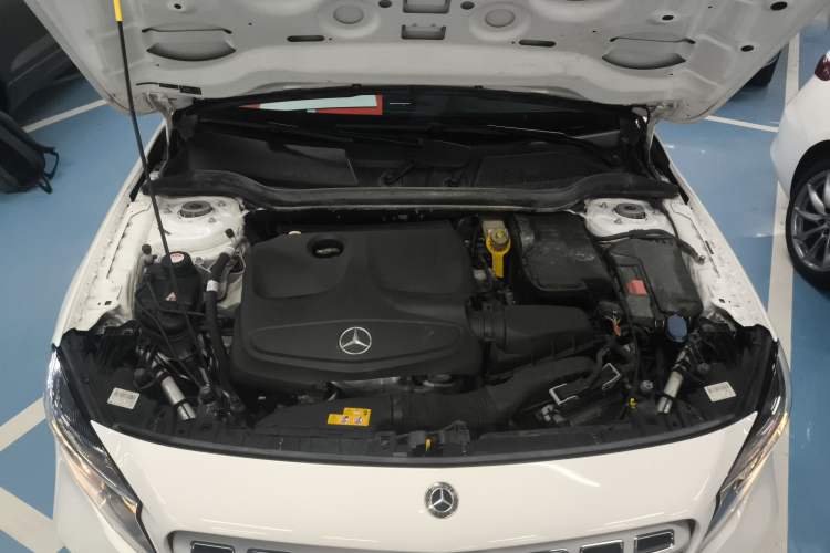 Used Mercedes-Benz GLA 2017 GLA 200 Sport Edition Engine Bay
