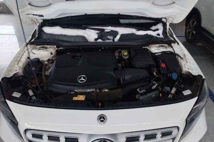 Used Mercedes-Benz GLA 2017 GLA 200 Sport Edition Engine Bay