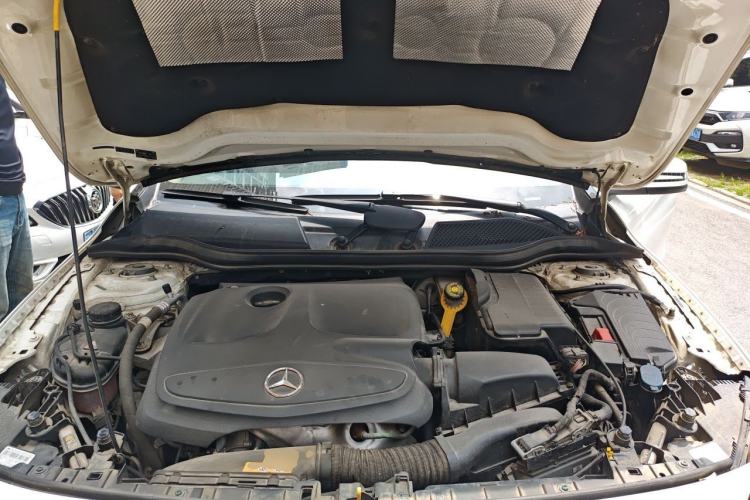 Used Mercedes-Benz GLA 2017 GLA 200 Fashion Model Engine Bay