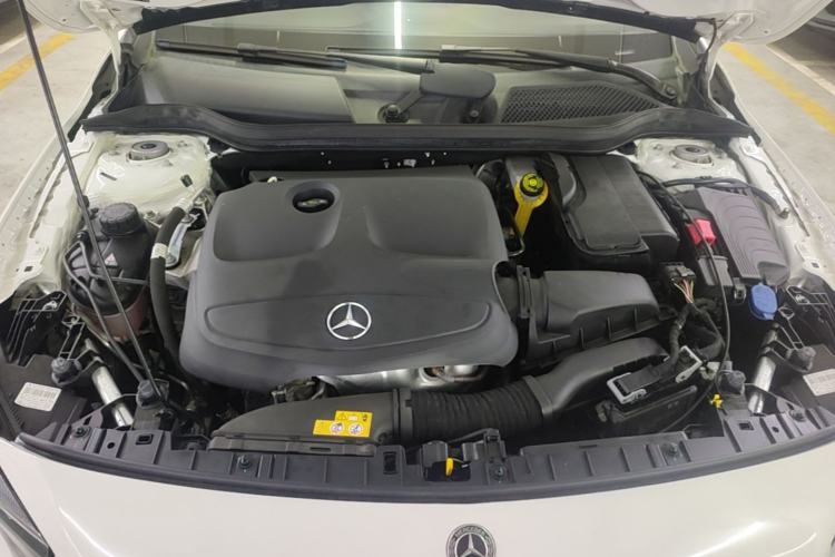 Used Mercedes-Benz GLA 2017 GLA 200 Sport Edition Engine Bay