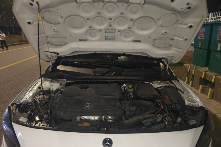 Used Mercedes-Benz GLA 2017 GLA 200 Sport Edition Engine Bay