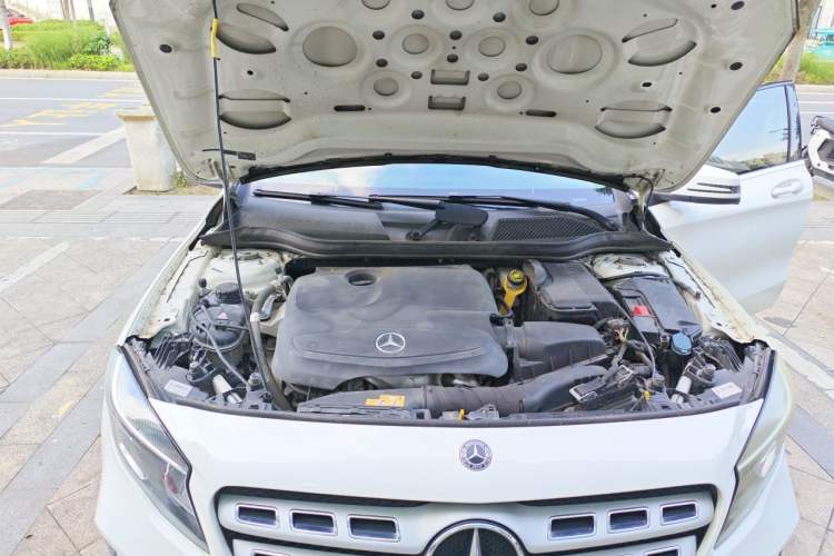 Used Mercedes-Benz GLA 2017 GLA 200 Sport Edition Engine Bay
