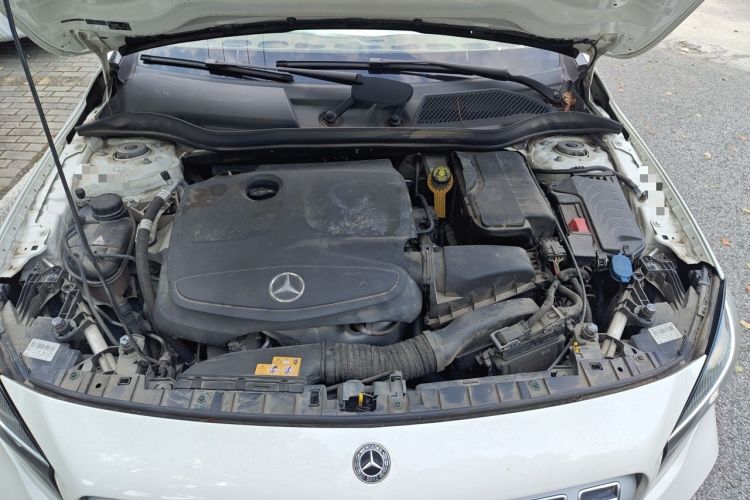 Used Mercedes-Benz GLA 2017 GLA 200 Sport Edition Engine Bay