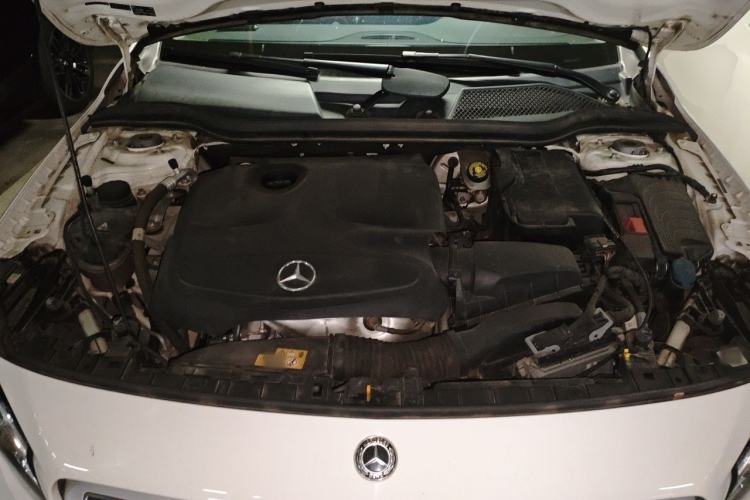 Used Mercedes-Benz GLA 2017 GLA 200 Fashion Model Engine Bay