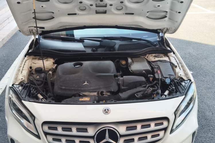 Used Mercedes-Benz GLA 2017 GLA 200 Fashion Model Engine Bay