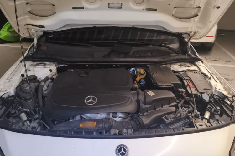 Used Mercedes-Benz GLA 2017 GLA 200 Fashion Model Engine Bay