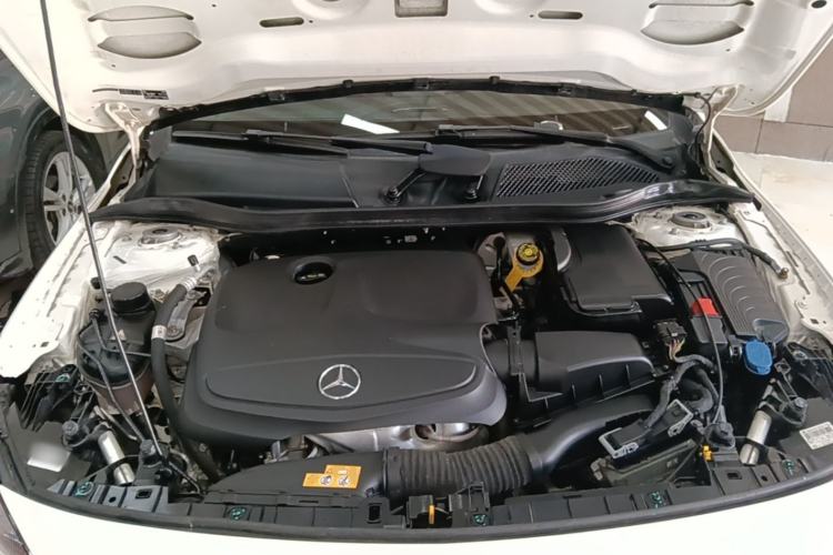 Used Mercedes-Benz GLA 2017 GLA 200 Sport Edition Engine Bay