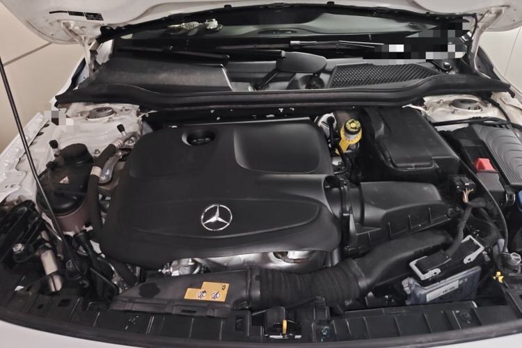 Used Mercedes-Benz GLA 2017 GLA 200 Fashion Model Engine Bay