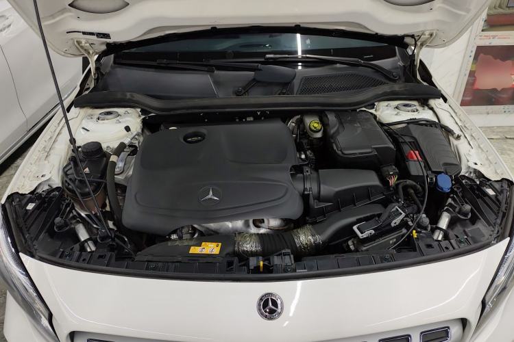 Used Mercedes-Benz GLA 2017 GLA 200 Fashion Model Engine Bay