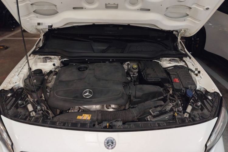 Used Mercedes-Benz GLA 2017 GLA 200 Fashion Model Engine Bay