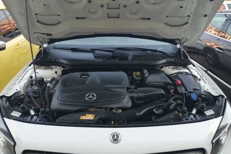 Used Mercedes-Benz GLA 2017 GLA 200 Sport Edition Engine Bay