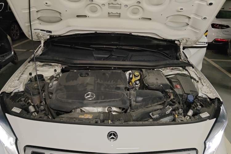 Used Mercedes-Benz GLA 2017 GLA 200 Sport Edition Engine Bay