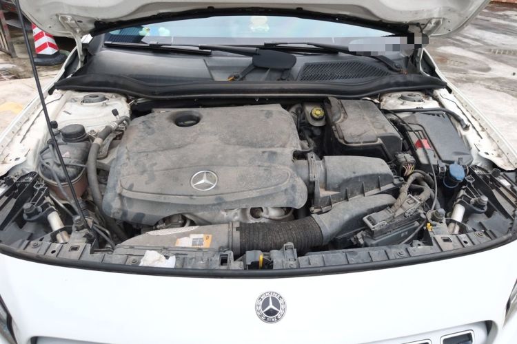 Used Mercedes-Benz GLA 2017 GLA 200 Fashion Model Engine Bay