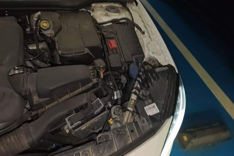 Used Mercedes-Benz GLA 2017 GLA 200 Sport Edition Engine Bay Left
