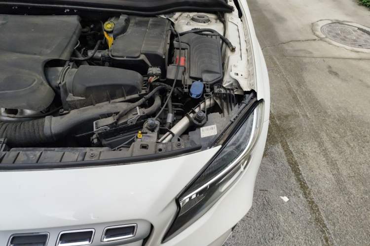 Used Mercedes-Benz GLA 2017 GLA 200 Sport Edition Engine Bay Left
