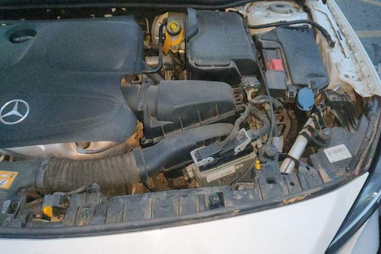 Used Mercedes-Benz GLA 2017 GLA 200 Sport Edition Engine Bay Left