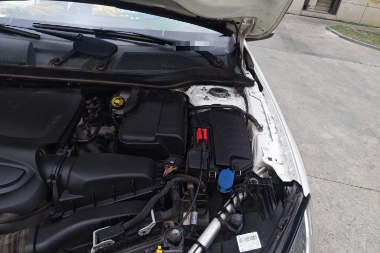 Used Mercedes-Benz GLA 2017 GLA 200 Sport Edition Engine Bay Left