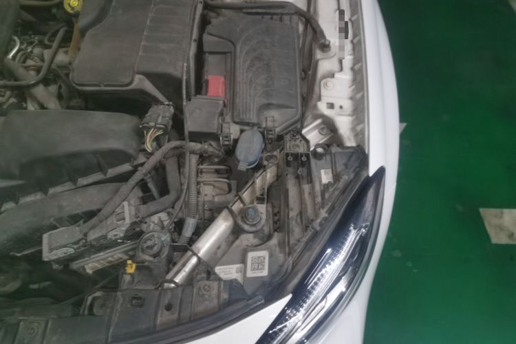 Used Mercedes-Benz GLA 2017 GLA 200 Fashion Model Engine Bay Left