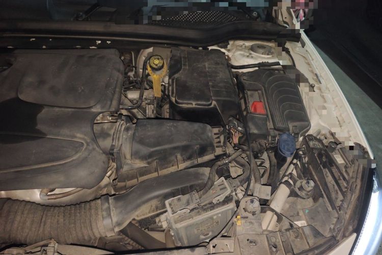 Used Mercedes-Benz GLA 2017 GLA 200 Fashion Model Engine Bay Left