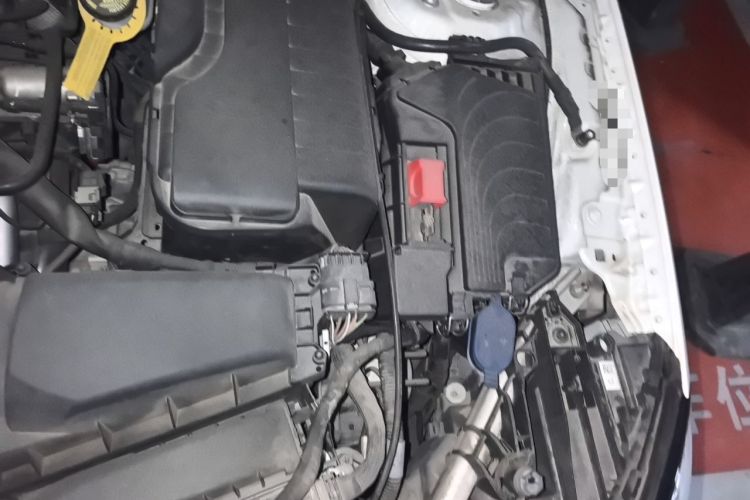 Used Mercedes-Benz GLA 2017 GLA 200 Fashion Model Engine Bay Left