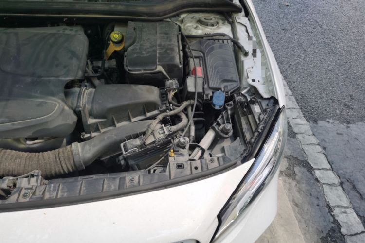 Used Mercedes-Benz GLA 2017 GLA 200 Fashion Model Engine Bay Left