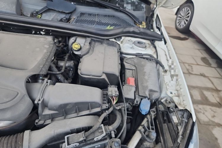 Used Mercedes-Benz GLA 2017 GLA 200 Fashion Model Engine Bay Left