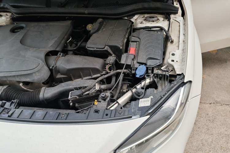 Used Mercedes-Benz GLA 2017 GLA 200 Sport Edition Engine Bay Left