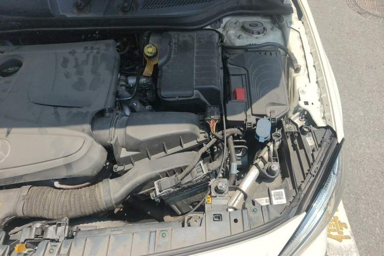 Used Mercedes-Benz GLA 2017 GLA 200 Fashion Model Engine Bay Left