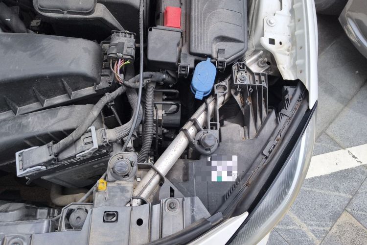 Used Mercedes-Benz GLA 2017 GLA 200 Sport Edition Engine Bay Left