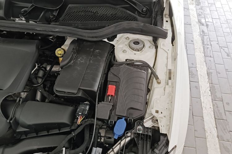 Used Mercedes-Benz GLA 2017 GLA 200 Sport Edition Engine Bay Left